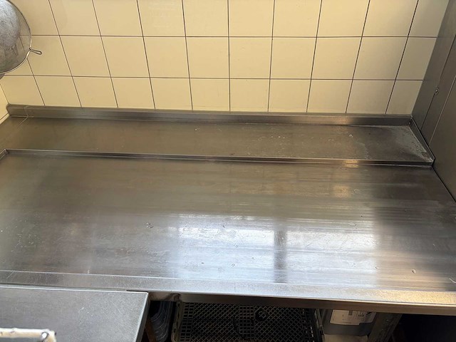 Rvs afvoertafel - afbeelding 1 van  2