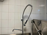 Rvs anvoertafel met spoelkraan - afbeelding 4 van  4
