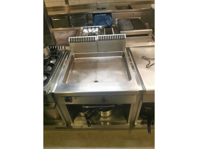 Rvs bakplaat op gas - afbeelding 4 van  5