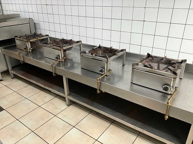 Rvs bakwand met wokbranders - afbeelding 2 van  5