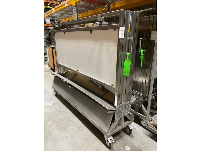 Rvs bar / uitgiftebalie met transportwagen (16x) - afbeelding 2 van  2