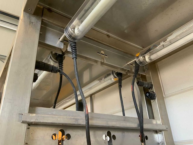 Rvs belichtingwagen inclusief 30 huco evg-hp belichtingsarmaturen (2x) - afbeelding 8 van  18
