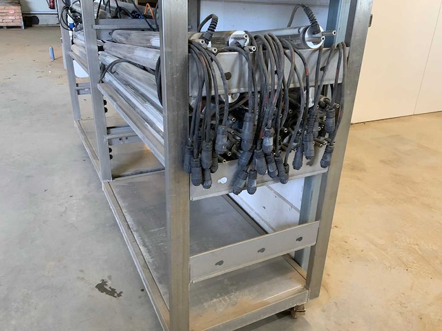 Rvs belichtingwagen inclusief 30 huco evg-hp belichtingsarmaturen (2x) - afbeelding 9 van  18