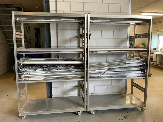 Rvs belichtingwagen inclusief 30 huco evg-hp belichtingsarmaturen (2x) - afbeelding 1 van  18