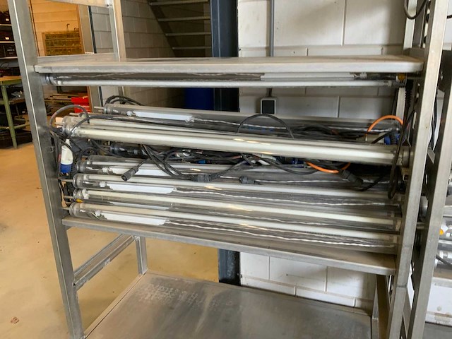 Rvs belichtingwagen inclusief 30 huco evg-hp belichtingsarmaturen (2x) - afbeelding 14 van  18