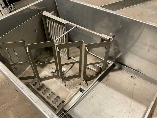 Rvs beluchtingsbak - afbeelding 4 van  4