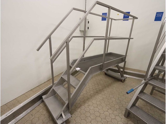 Rvs bordestrap - afbeelding 1 van  2