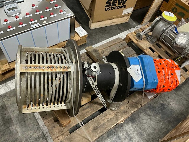 Rvs centrifugekorf met rotor - afbeelding 2 van  6
