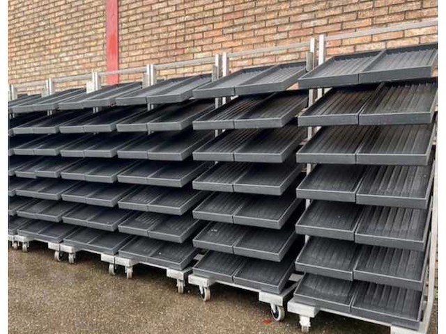 Rvs display rolwagens (5x) - afbeelding 1 van  3