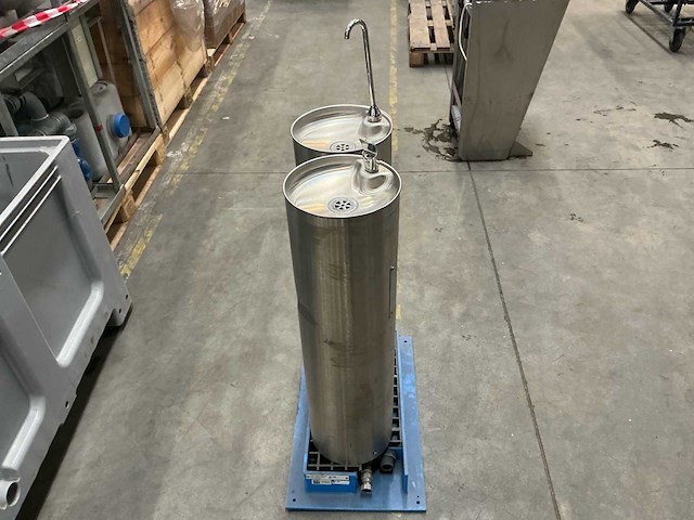 Rvs drinkwaterfontein / drinkwaterzuil (30x) - afbeelding 12 van  14