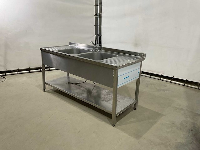 Rvs dubbele spoelbak met kraan - afbeelding 1 van  8