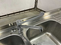 Rvs dubbele spoelbak met kraan - afbeelding 7 van  8