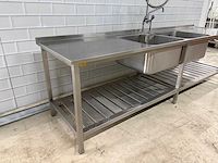 Rvs dubbele spoeltafel met douchekraan en onderschap - afbeelding 5 van  9