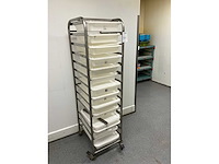 Rvs etagewagen met deegbakken - afbeelding 1 van  1