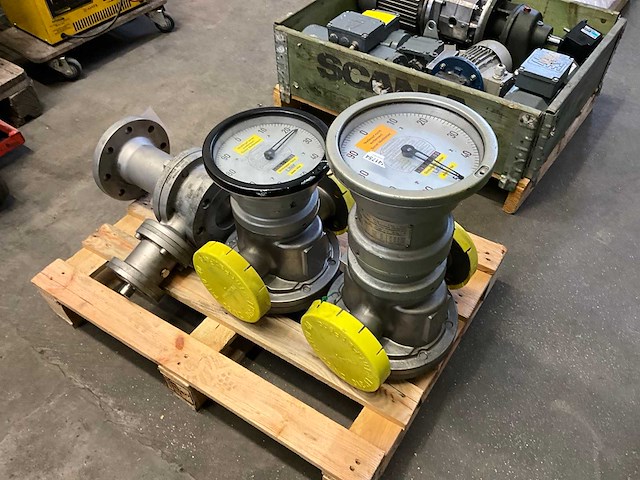 Rvs flowmeter (2x) en afsluiter - afbeelding 2 van  7