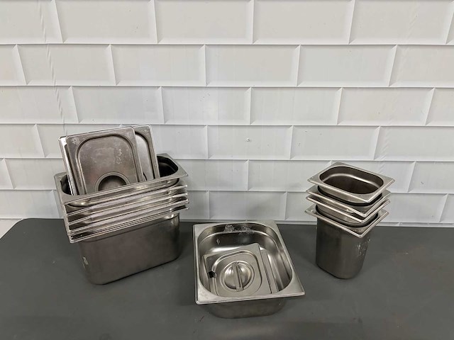 Rvs gastronormbak deels met deksel (11x) - afbeelding 3 van  3