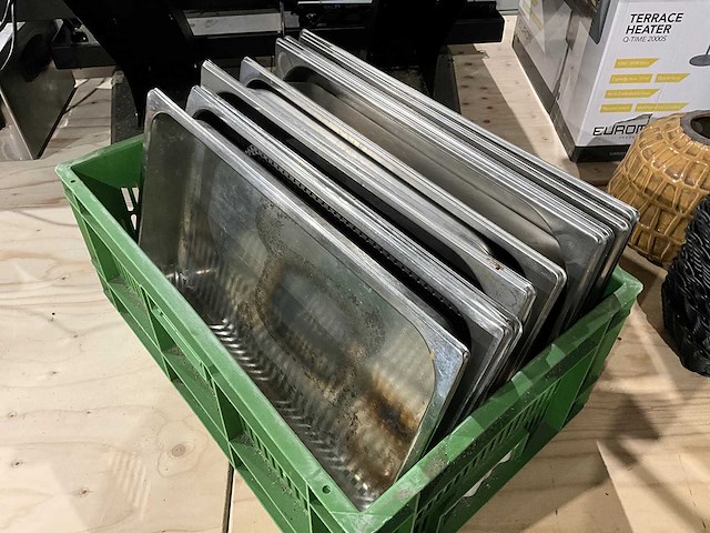 Rvs gastronormbak gn 1/1 (12x) - afbeelding 1 van  1