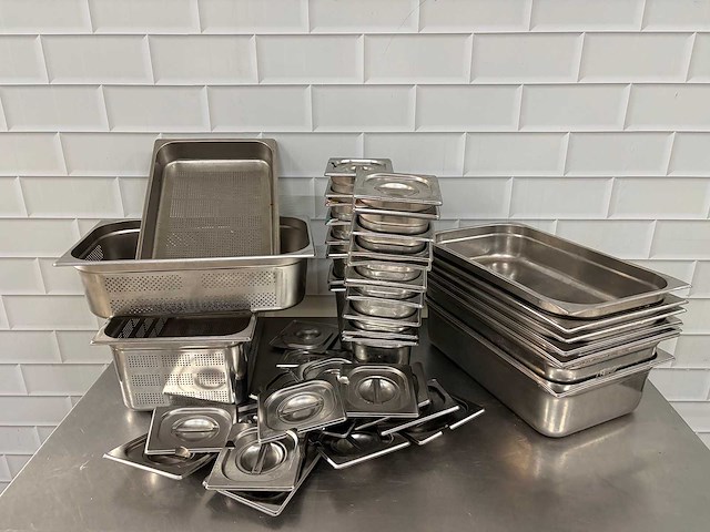 Rvs gastronormbak met dekstel (30x) - afbeelding 2 van  5