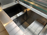 Rvs gekoelde saladette/koelwerkbank met glazen opbouw 2-deurs - afbeelding 4 van  9