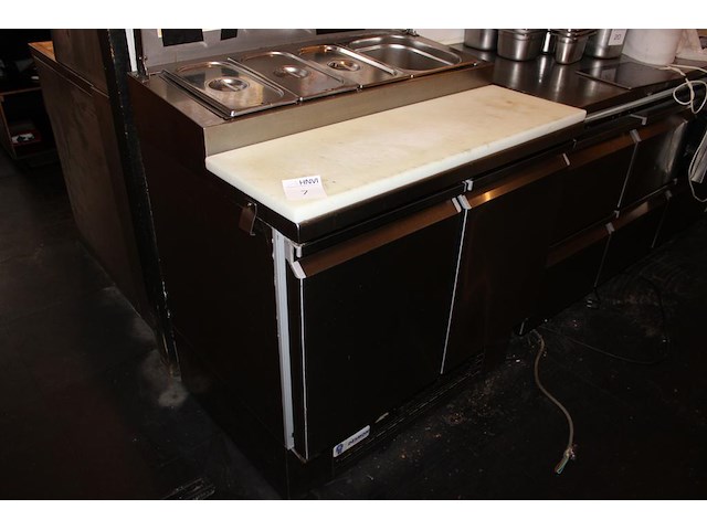 Rvs gekoelde werkbank / saladiere desmon. bouwjaar onbekend. afmeting 93 x 70 x 104 cm. - afbeelding 1 van  3