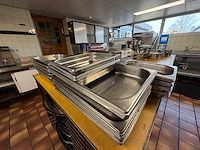 Rvs (geperforeerde) gastronormbak (44x) - afbeelding 2 van  3