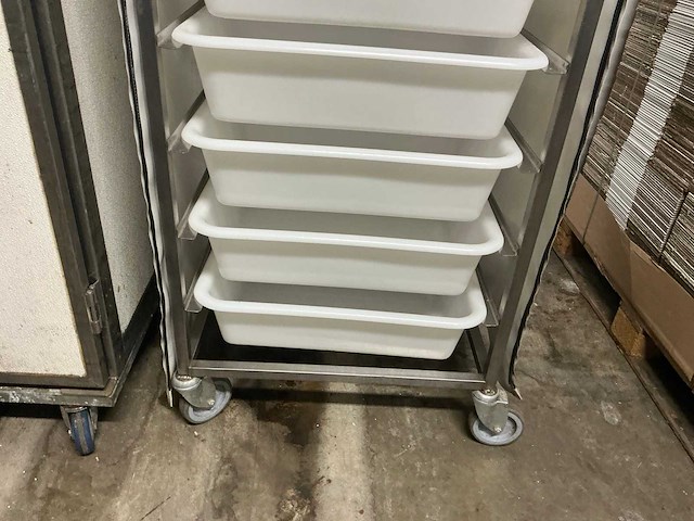 Rvs grondstoffentoren + trolley - afbeelding 3 van  5