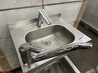 Rvs handwasbak met uitstortbak en sensorkraan - afbeelding 5 van  5