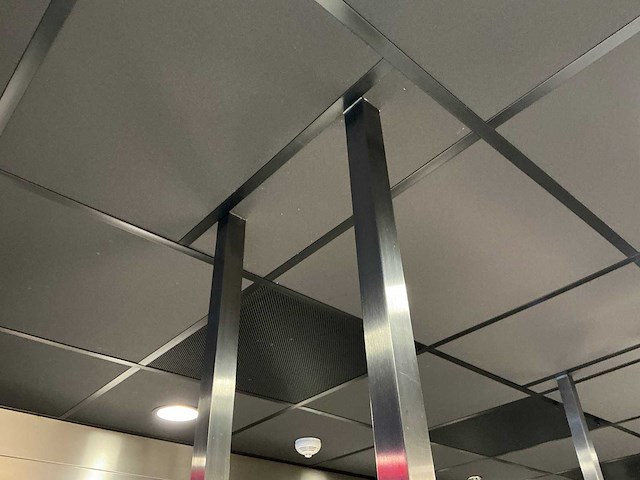 Rvs hangbrug voor grootkeukens - afbeelding 1 van  4