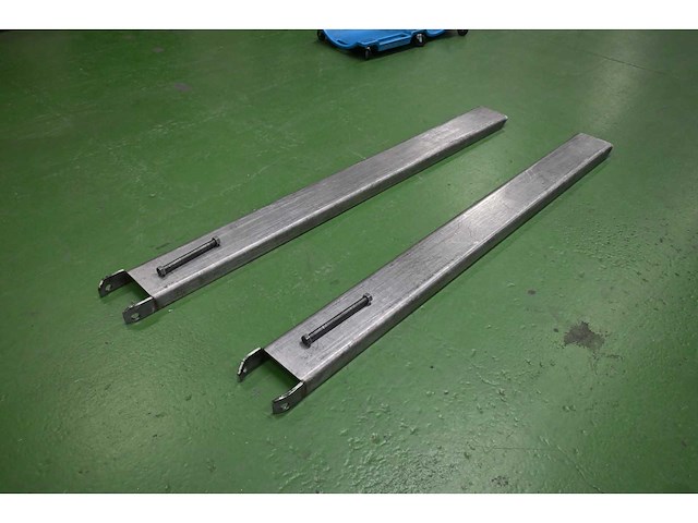 Rvs heftruck rvs verlenglepel set - afbeelding 1 van  3