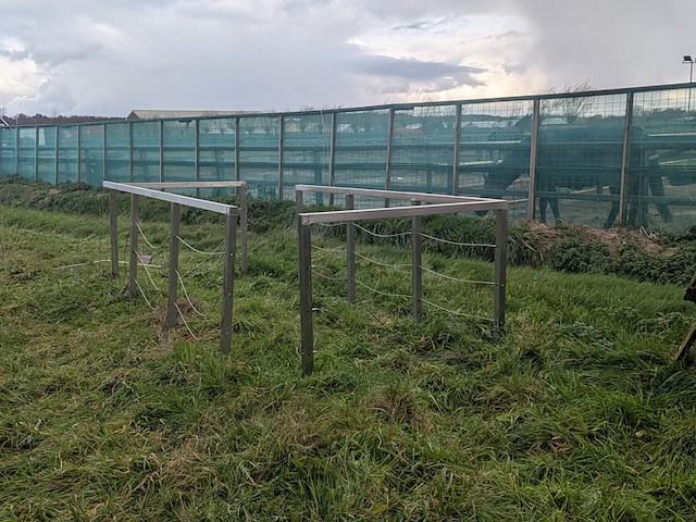 Rvs hek - afbeelding 1 van  7