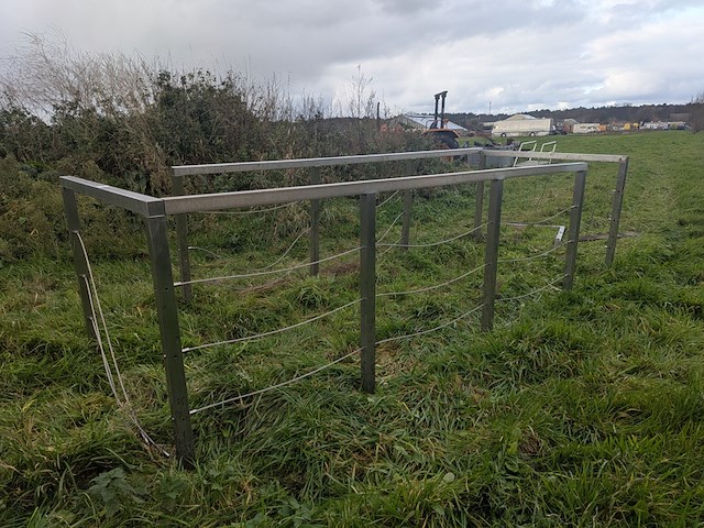 Rvs hek - afbeelding 2 van  7