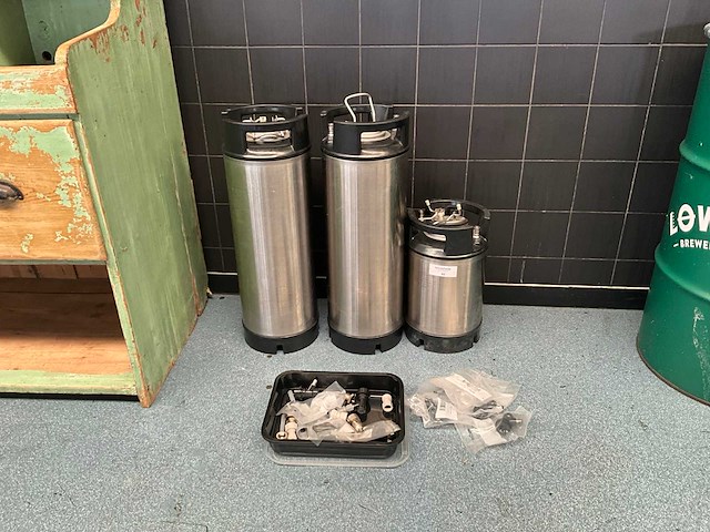 Rvs hervulbare tanks (3x) - afbeelding 1 van  7