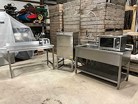 Rvs horeca diversen vaatwasser / spoelbak / werkblad / frietsnijder / magnetron - afbeelding 1 van  18