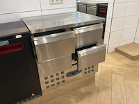 Rvs horeca keukenopstelling met koel-/werkbanken - afbeelding 16 van  20