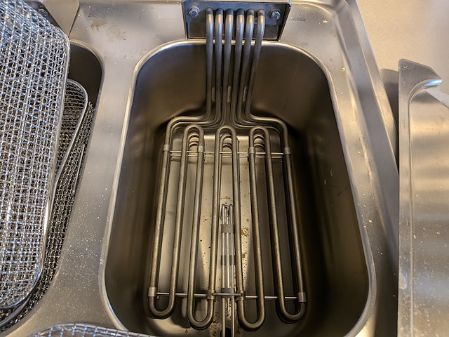 Rvs horeca kook-/frituurunit met dubbele friteuse en inductiekookplaat, beuk horeca - afbeelding 12 van  25