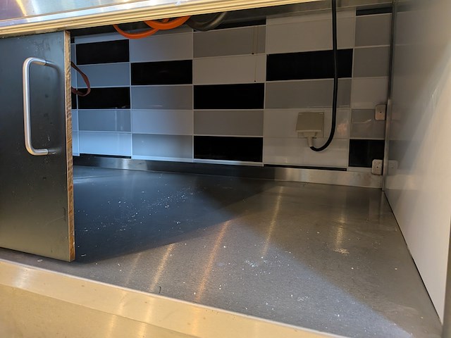 Rvs horeca kook-/frituurunit met dubbele friteuse en inductiekookplaat, beuk horeca - afbeelding 21 van  25
