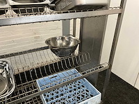 Rvs kar + diverse keukenbenodigdheden - afbeelding 13 van  13
