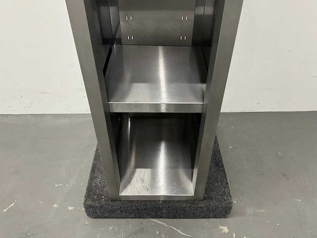 Rvs kast - afbeelding 4 van  5