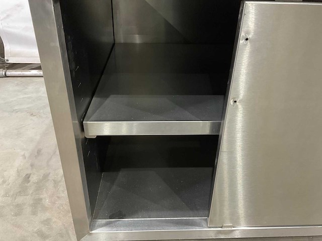 Rvs kast - afbeelding 5 van  6