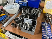 Rvs keukenbenodigdheden - afbeelding 1 van  6