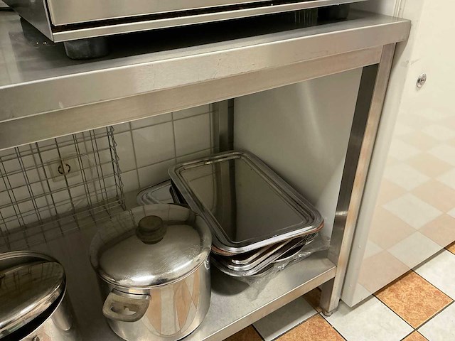 Rvs keukenmeubel - afbeelding 3 van  3