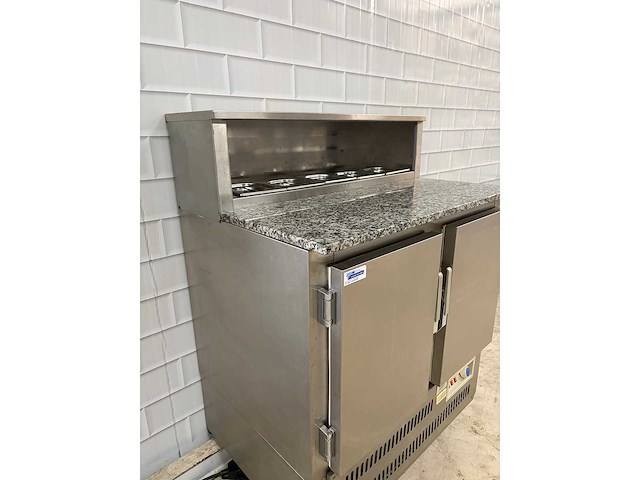 Rvs koelwerkbank met ingebouwde saladette - afbeelding 6 van  6