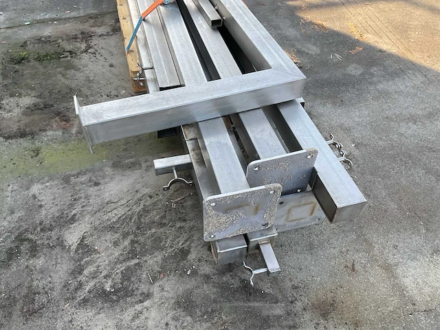 Rvs kokers - afbeelding 5 van  5