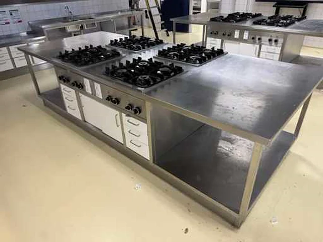 Rvs kookeiland - afbeelding 8 van  11