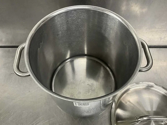 Rvs kookpan met deksel ø 30 cm - afbeelding 2 van  3