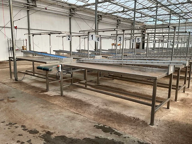 Rvs leestafel (c) (2x) - afbeelding 1 van  5