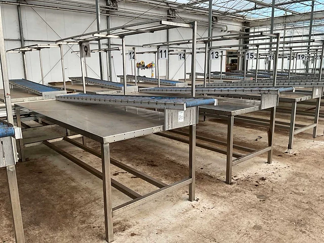Rvs leestafel (c) (4x) - afbeelding 1 van  7