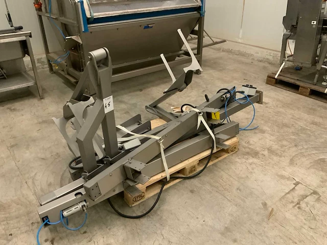 Rvs lift voor formaatdelen verticale verpakkingsmachine - afbeelding 3 van  3
