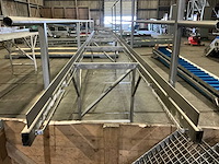 Rvs loopbordes - afbeelding 5 van  7