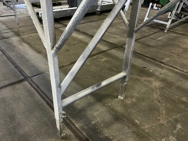 Rvs loopbordes - afbeelding 7 van  9